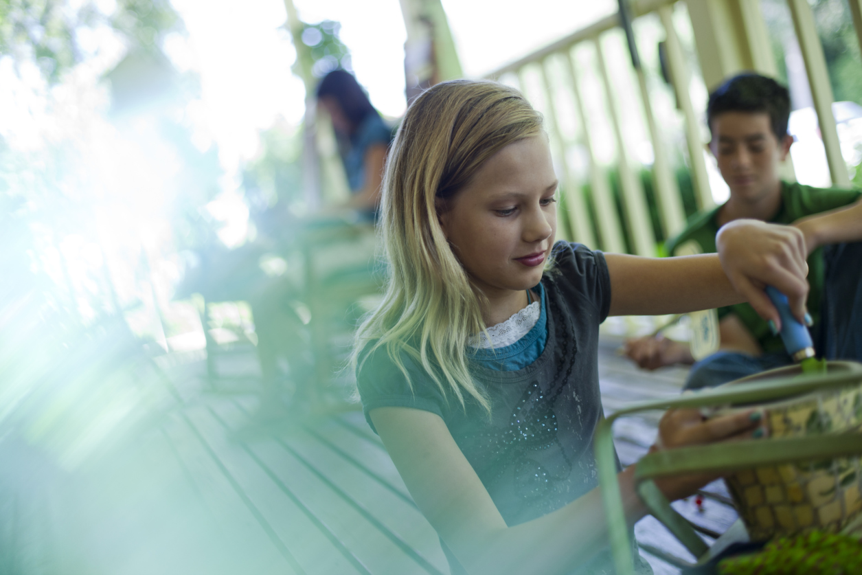 children on porch